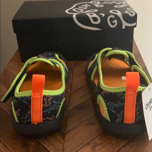 OshKosh Toddler Aquatic Water Sandals - Picture 4 of 7
